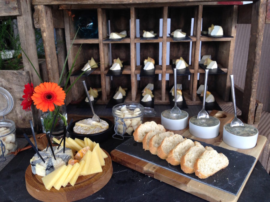 Buffet fromages fromagerie l'épicurium La Rochelle (31)