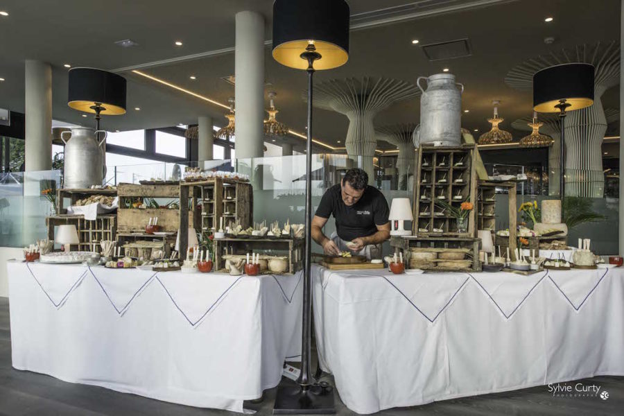 Buffet fromages fromagerie l'épicurium La Rochelle (47)